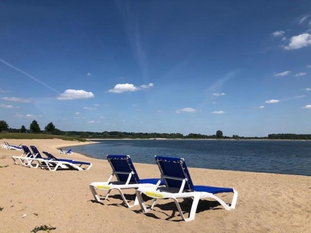 Recreatiepark Jachthaven De Veerstal Lathum - Luxe Chalet Zewnętrze zdjęcie