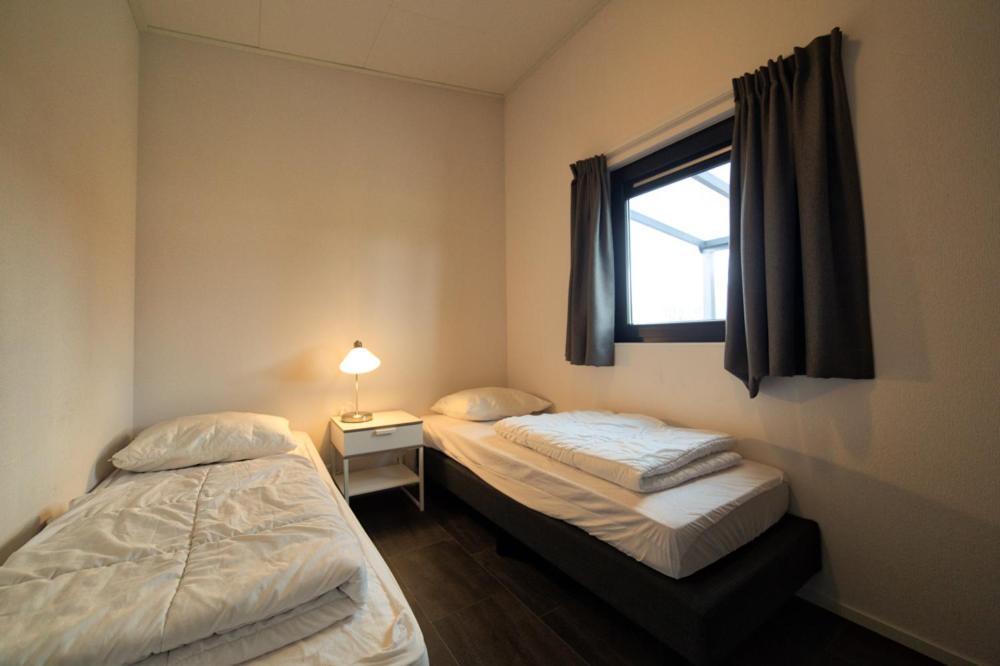 Recreatiepark Jachthaven De Veerstal Lathum - Luxe Chalet Zewnętrze zdjęcie